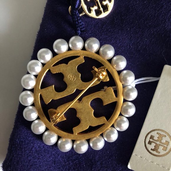 Tory Burch Gold Miller Pavé Pearl Brooch - Picture 4 of 16